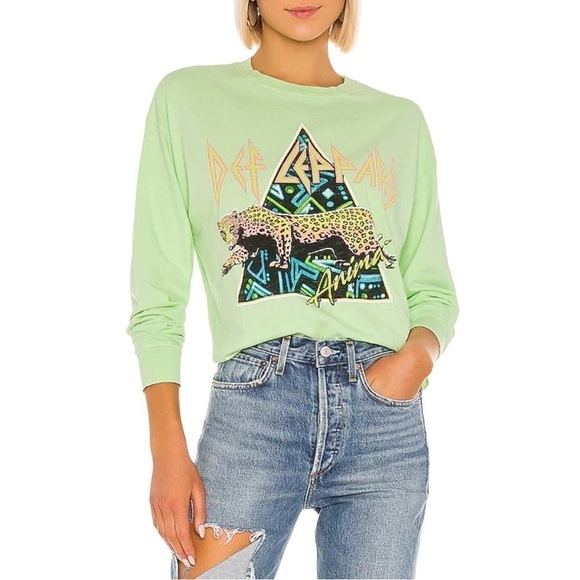 DAYDREAMER x REVOLVE Def Leppard Crop Long Sleeve Tee - Picture 1 of 8
